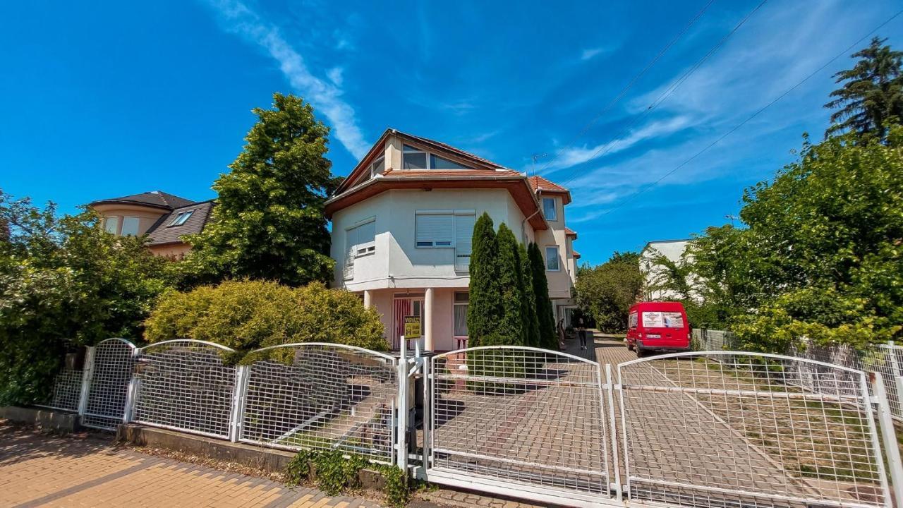 Zaira Apartman Хайдусобосло Экстерьер фото